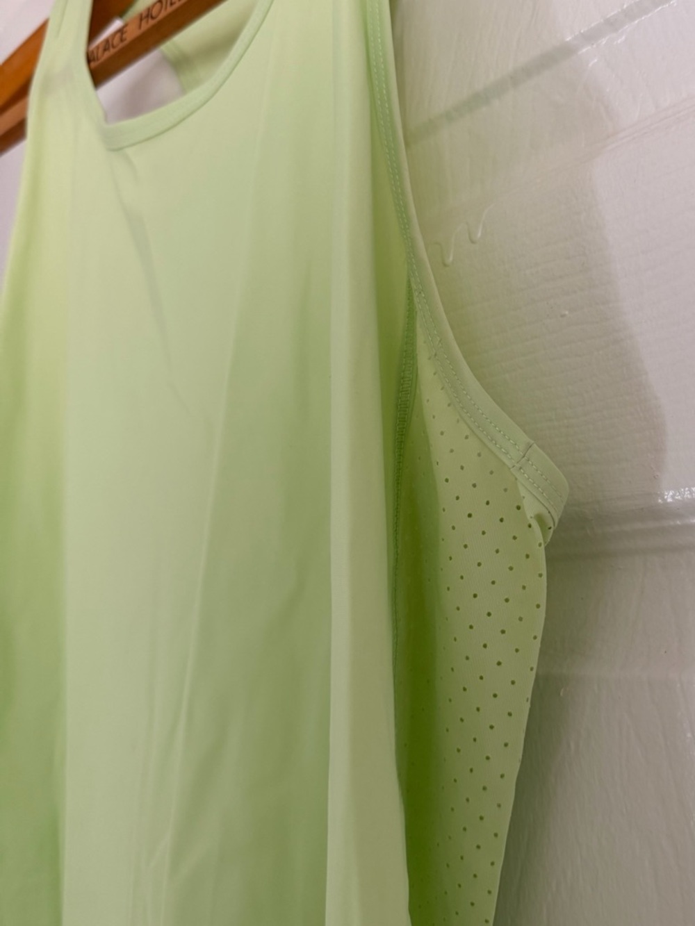 Fabletics Light Lime Performance Tank Size S - Picture 5 of 8